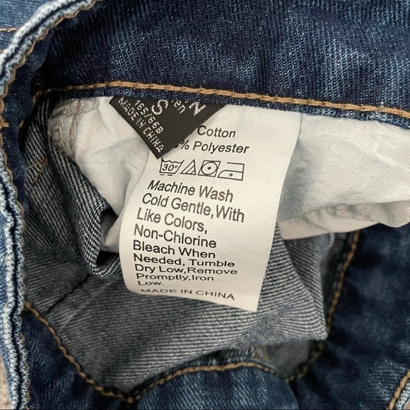 Shein Medium Wash Retro Look Cuffed Jean Shorts Sm - Picture 4 of 7